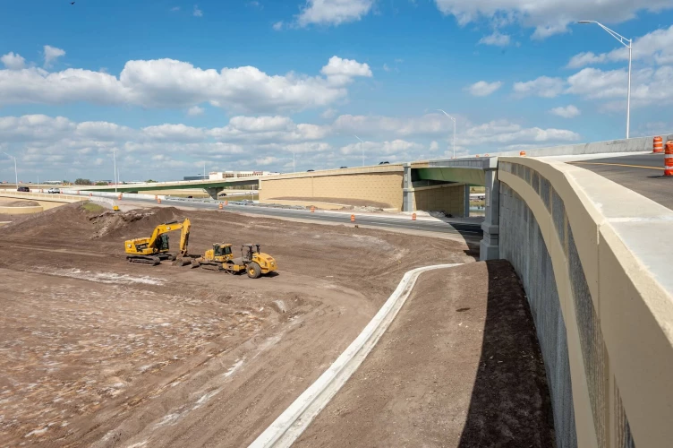 StuckeyPhoto21_122001_528-436