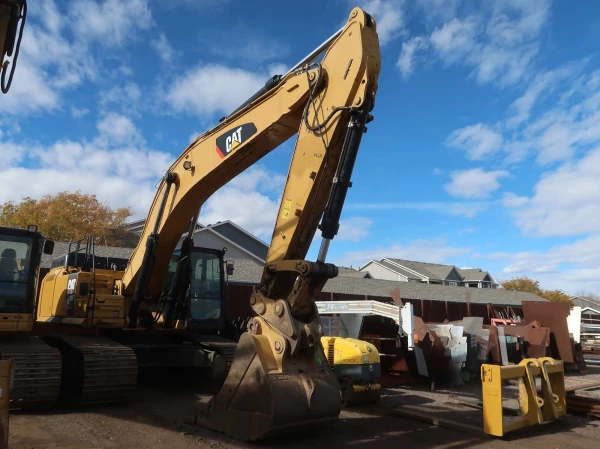 2015 CAT 349FL EXCAVATOR